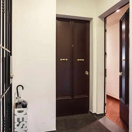 Bologna's Heart At Farini 31 Apartman *