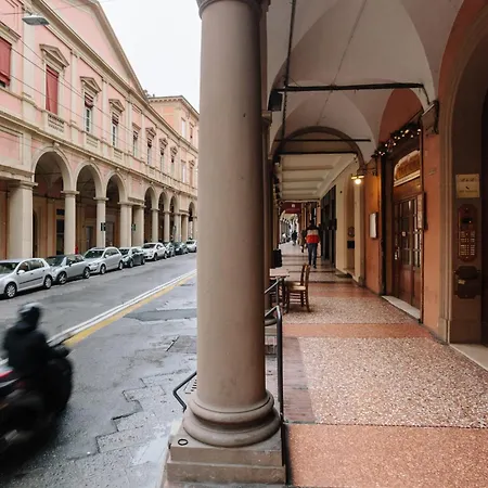 Bologna's Heart At Farini 31 Apartament Bolonia
